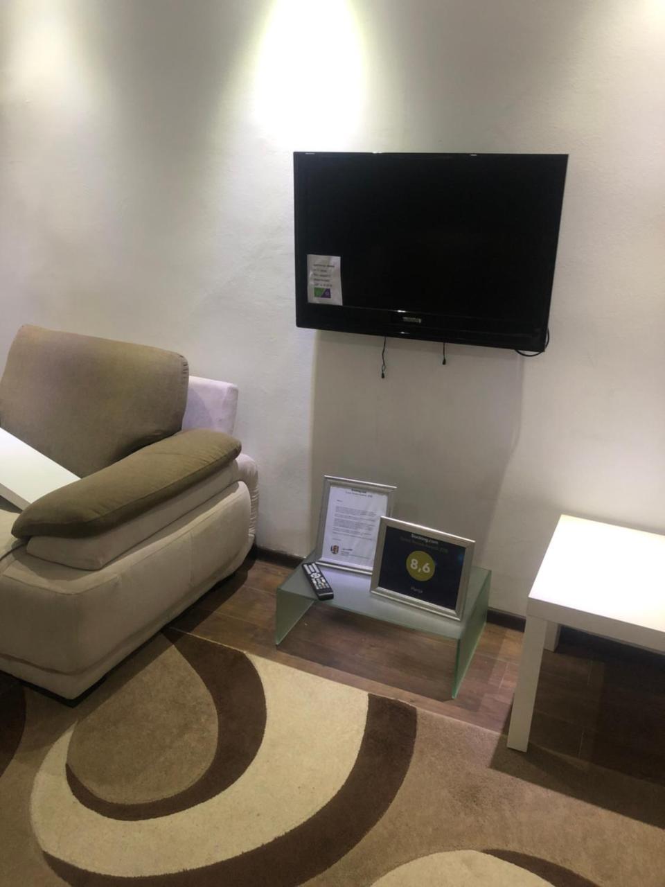 Hanja Apartment